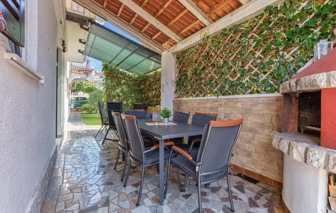 Zlata Apartment Porec Exterior photo